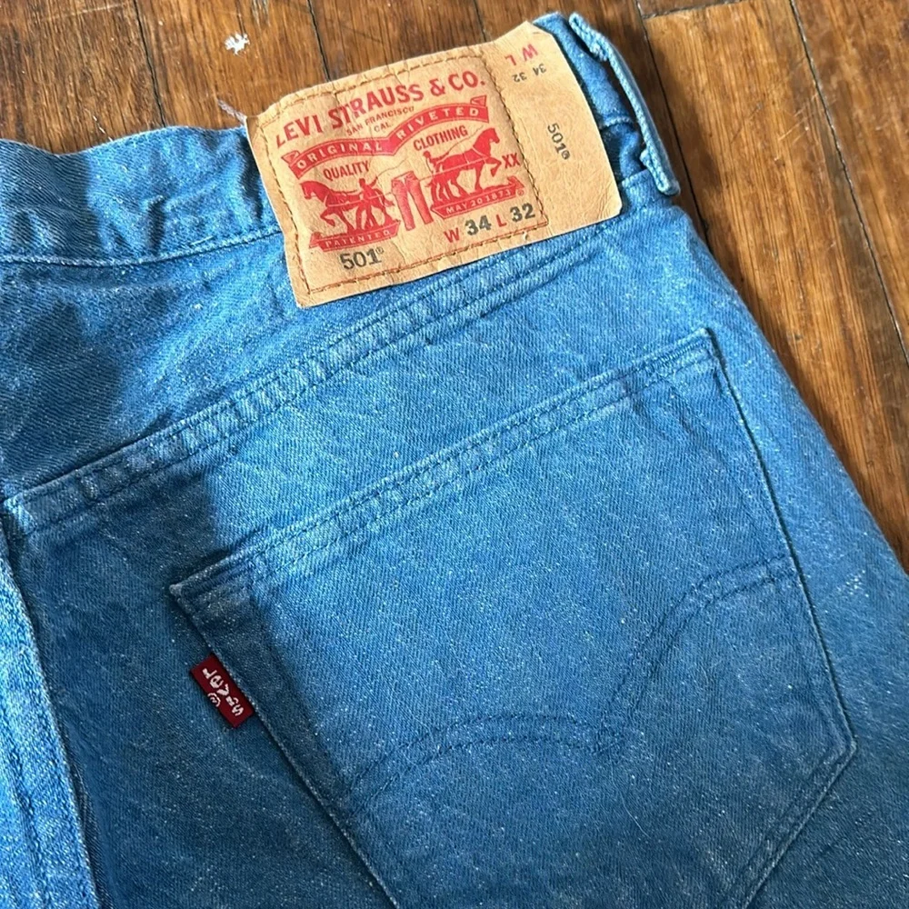Sz 34 Levi’s 501 Light Wash White Oak Cone Denim